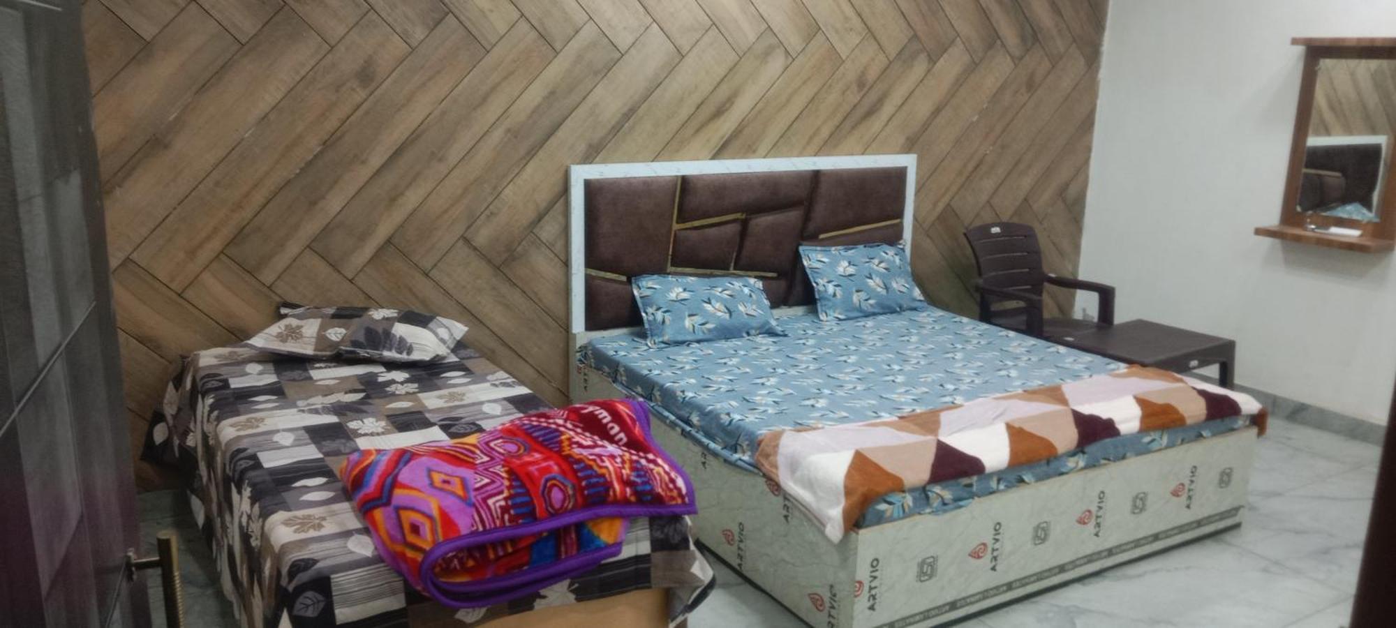 Radha Nilay Apartment *